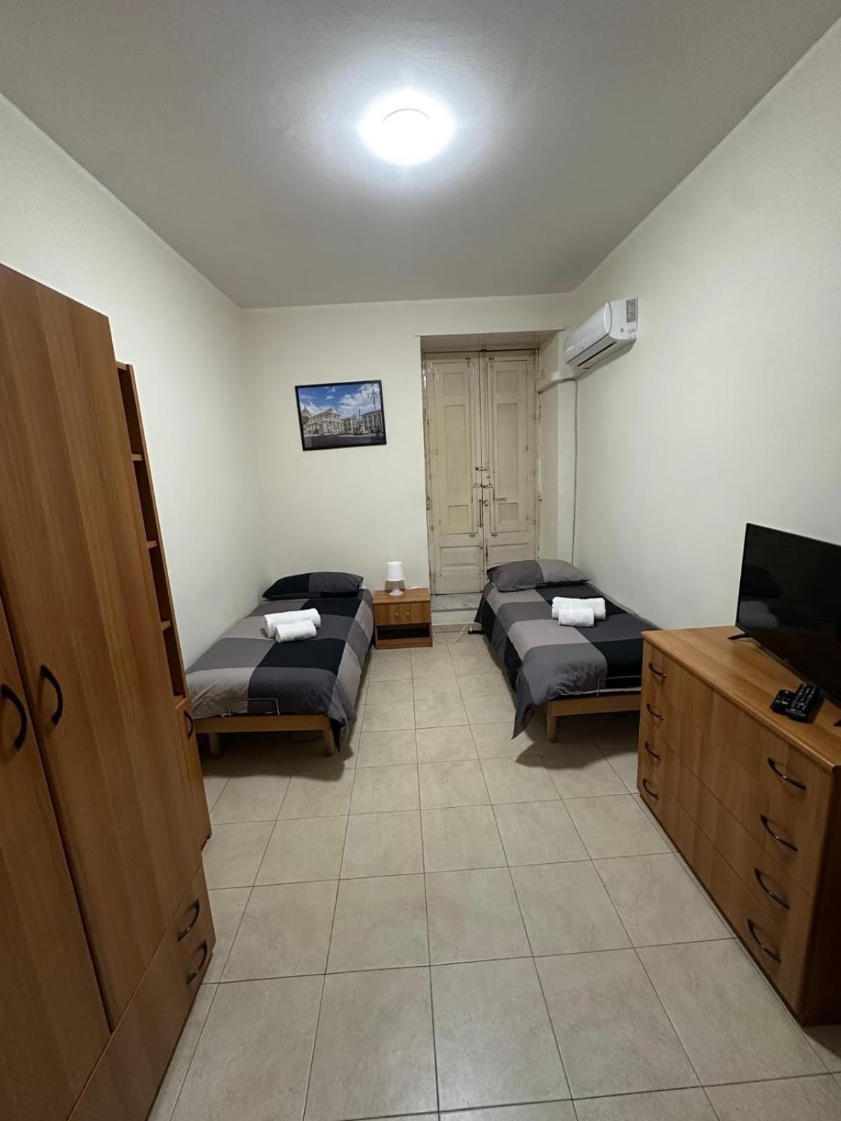 Готель Agata House Катанія Екстер'єр фото